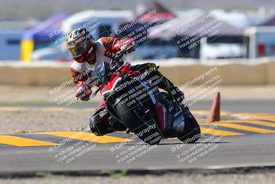 media/Oct-09-2022-SoCal Trackdays (Sun) [[95640aeeb6]]/Turn 2 (1110am)/